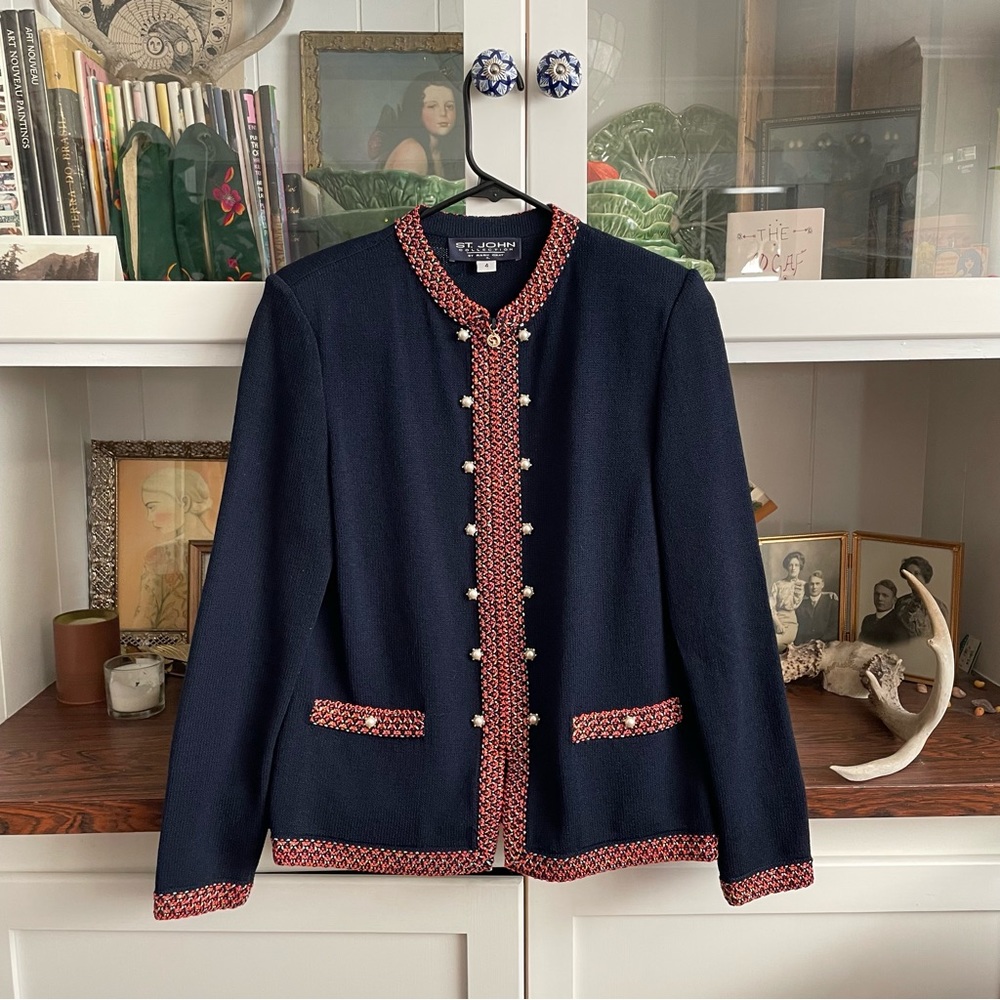St. John Evening Marie Gray Navy Blue Knit Sweater preppy nautical Pearl button